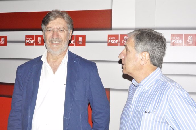 José Antonio Pérez Tapias y Carlos López, de Izquierda Socialista.