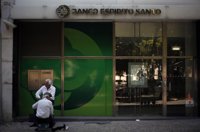Economía/Finanzas.- Suspenden la cotización de Banco Espirito Santo a la espera de información relevante