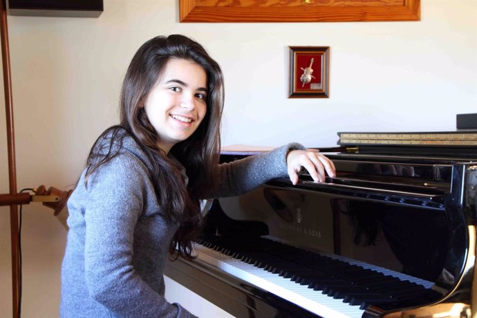 La joven pianista Mar Valorn tocará junto a la OV.