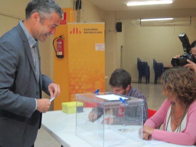 Votación de O.Amorós en las primarias de ERC en Barcelona