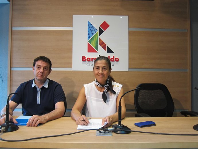 Justo y Quijada en rueda de presna en el Ayuntamiento de Barakaldo