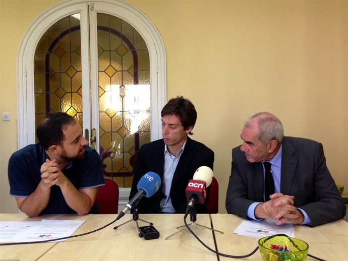 El miembro de Avancem Fabián Mohedano y los de NECat Pere Almeda y E. Maragall