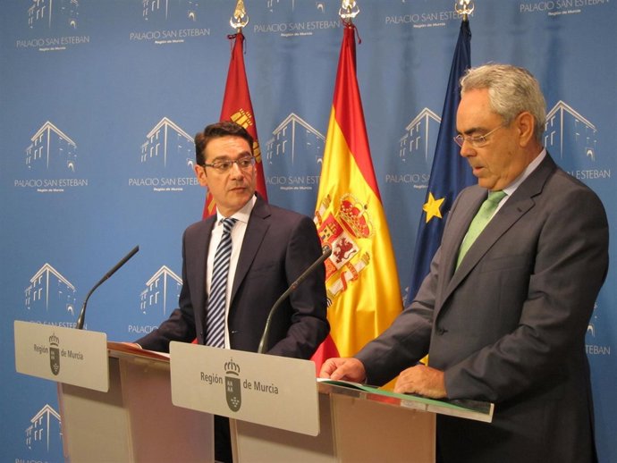 José Gabriel Ruiz y Francisco Martínez Asensio, en una rueda de prensa