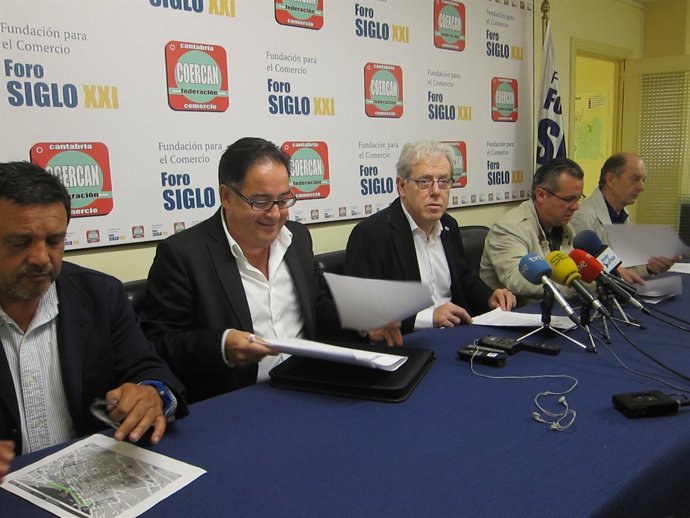 Comerciantes presentan una propuesta para limitar la liberalización de horarios 