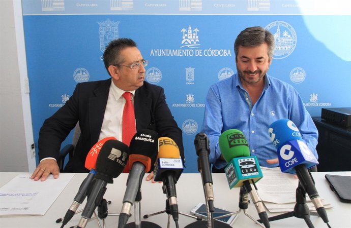 Rojas y Torrico durante la rueda de prensa