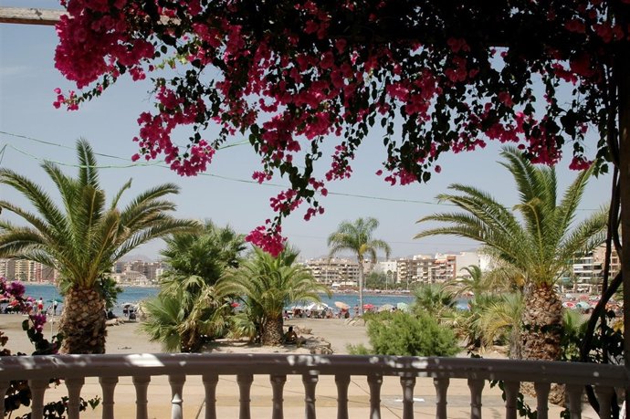 Playa de La Colonia en Águilas