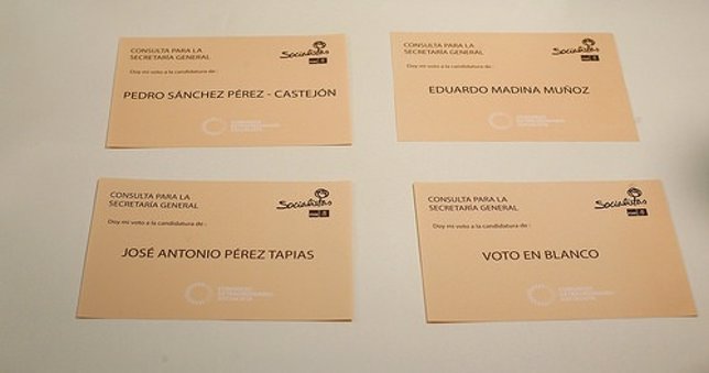Papeletas de votación para elegir al nuevo secretario general del PSOE
