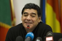 Maradona: "Si Messi tiene que superarme levantando la copa, le pongo la alfombra roja"