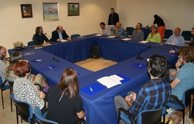 Reunión de Caunedo con los agentes culturales. 