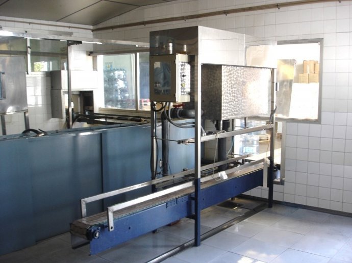 Instalaciones de Aguas de Sierra Bonela, en Casarabonela (Málaga)