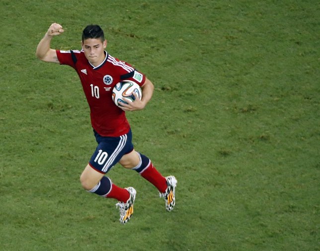 James Rodríguez celebra el gol que marcó a Brasil