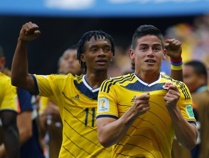 James, de Colombia, celebra el gol ante Costa de Marfil