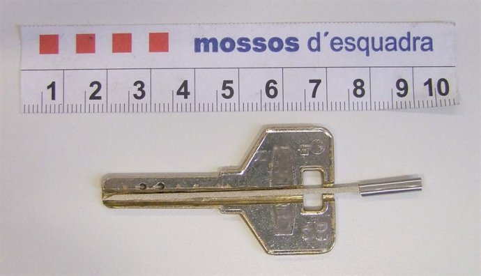 Llave modifica con la que robaron en pisos de Tarragona