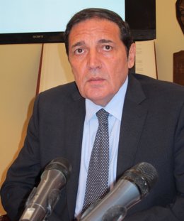 El consejero de Sanidad, Antonio María Sáez Aguado