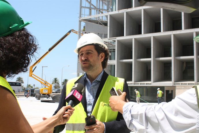 Andreu Garau en visita a Palacio de Congresos