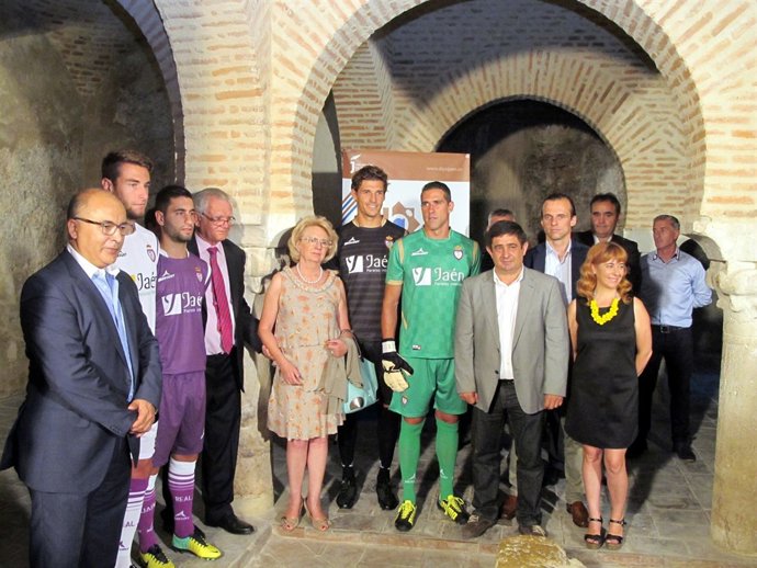 Acto de presentación de nuevas equipaciones del Real Jaén