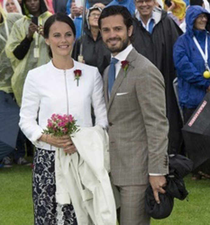 Sofía Hellkvist y Carlos de Suecia en el cumpleaños de Victoria de Suecia