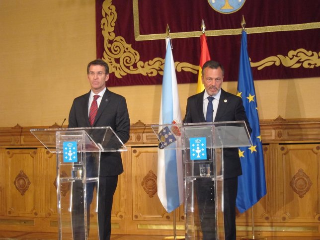 El presidente de la Xunta, Feijóo, y el alcalde de Santiago, Hernández
