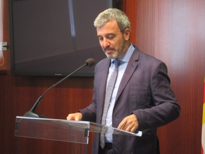 Jaume Collboni (PSC) en rueda de prensa en el Ayuntamiento de Barcelona