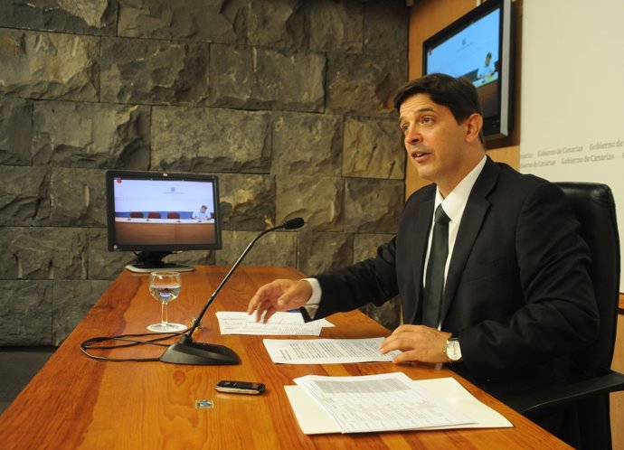 González Ortiz, en rueda de prensa