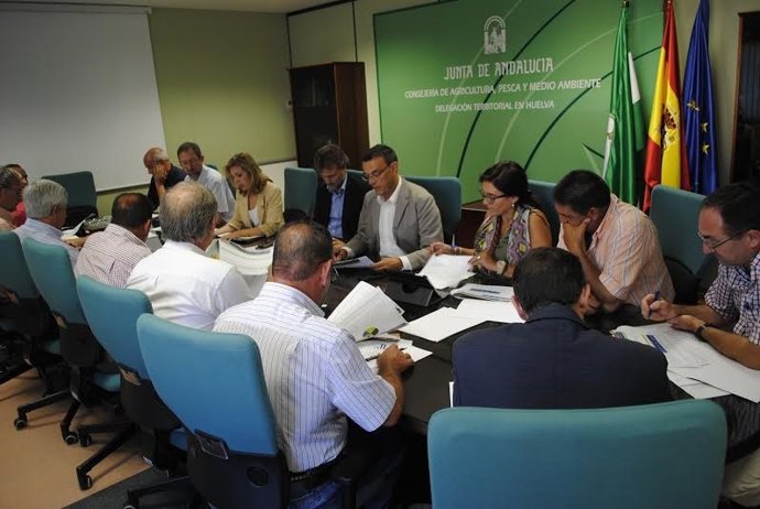 Mesa de la Fresa, reunida en Huelva. 
