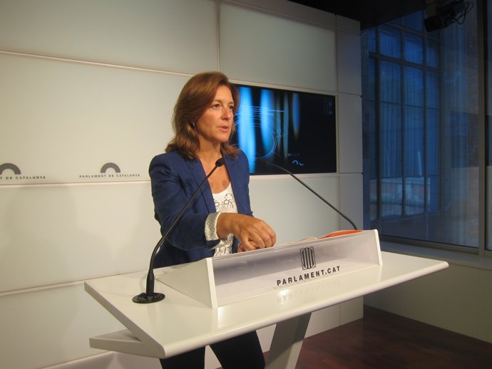 La portavoz de C's en el Parlament Carina Mejías en rueda de prensa