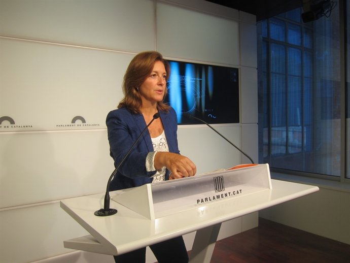 La portavoz de C's en el Parlament Carina Mejías en rueda de prensa