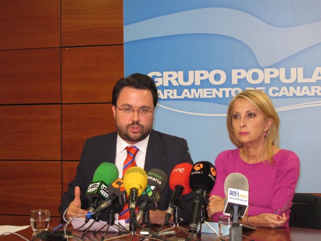 Antona y Navarro, en rueda de prensa