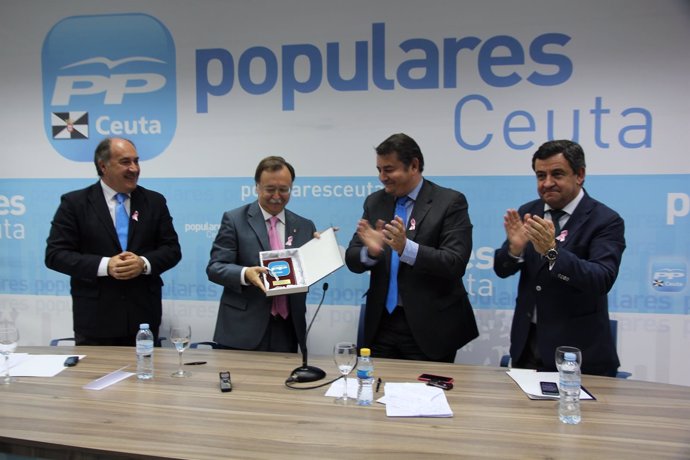 El PP de Cádiz, en Ceuta, con Juan Vivas