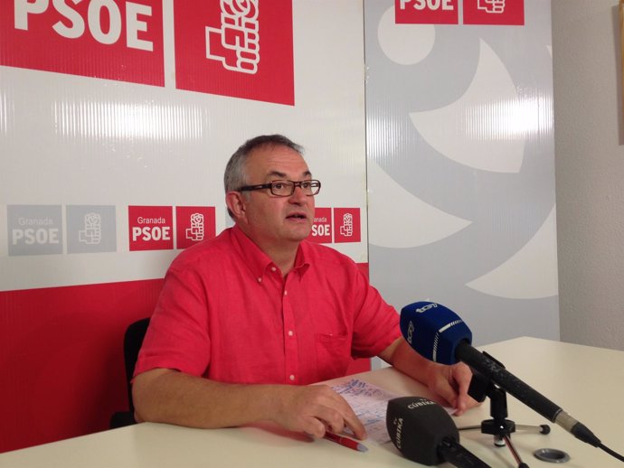 El secretario local del PSOE de Granada, José María Rueda