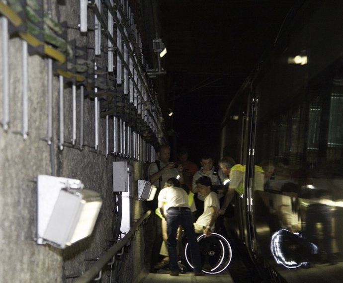 Un columpio en el jardin