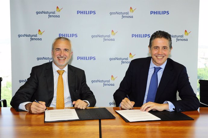 Firma de convenio entre Gas Natural Fenosa y Philips