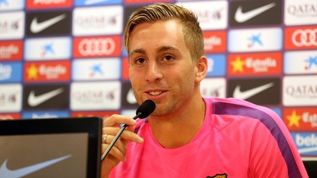  El Delantero Del FC Barcelona Gerard Deulofeu