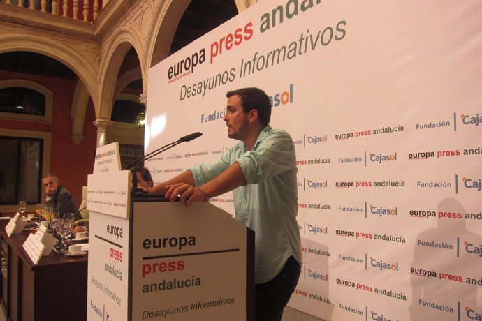 Alberto Garzón presenta a Maíllo en los desayunos de Europa Press Andalucía