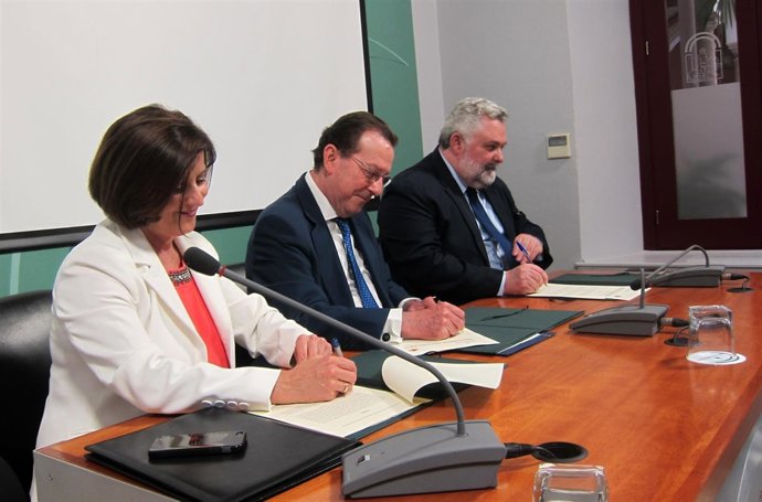 Sánchez Rubio, De Llera y García Calderón.