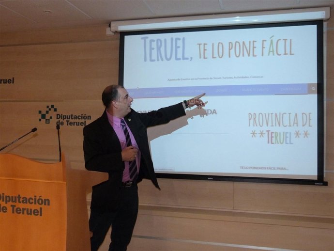 Ofrece información de los actos de la provincia