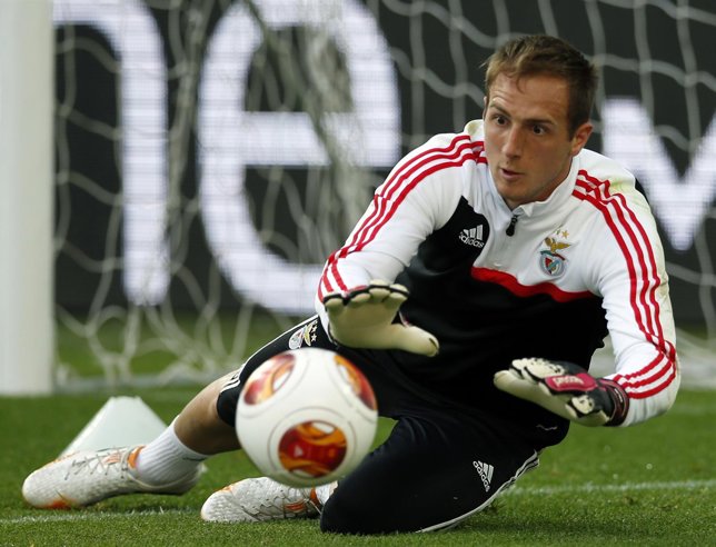 Jan Oblak entrenando con el Benfica