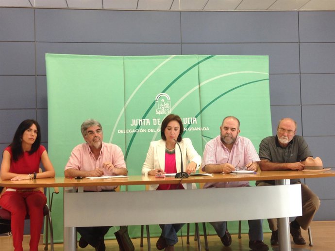 Presentación actos de memoria histórica, con Sandra García y Gil Bracero