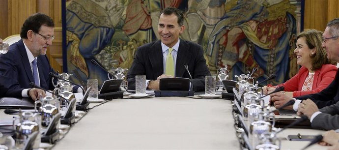 El Rey preside su primer Consejo de Ministros deliberante