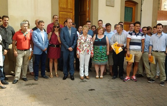 Elena Víboras entrega contratos de subvenciones en Orcera (Jaén)