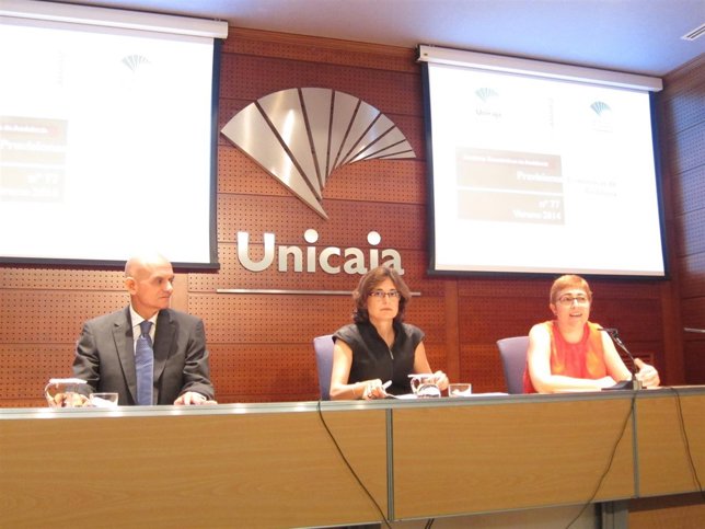 Presentación del informe de Analistas Económicos de Unicaja