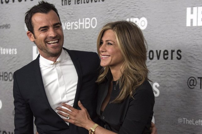 Justin Theroux and Jennifer Aniston arrive at season premiere of HBO's The Left