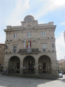 Fachada del Ayuntamiento de Ourense