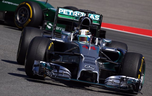 Lewis Hamilton, el más rápido del viernes en Hockenheim