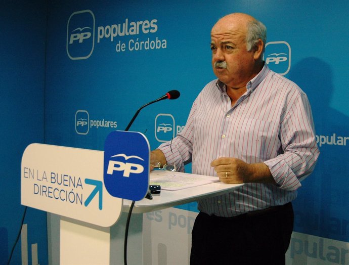 Jesús Aguirre en la sede del PP de Córdoba