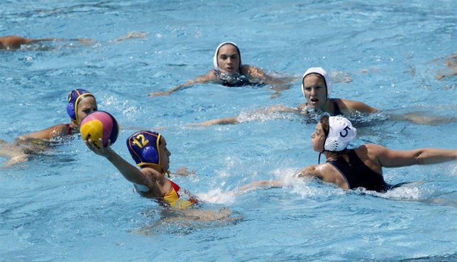 España golea a Francia en el Europeo de Budapest