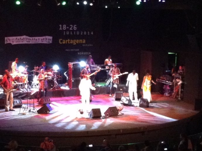 Youssou N'Dour en concierto