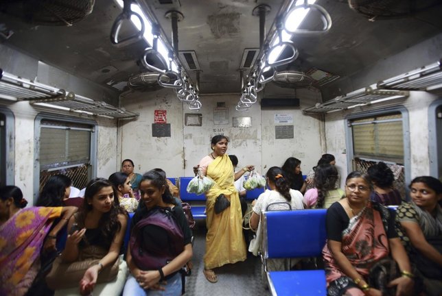Vagón de tren para mujeres en India 