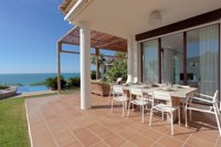 Los turistas españoles gastarán un 33% menos en alojamiento en agosto