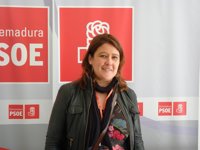 PSOE Extremadura pide el cese de ataques a camiones y critica la "inacción" de los gobiernos central y regional